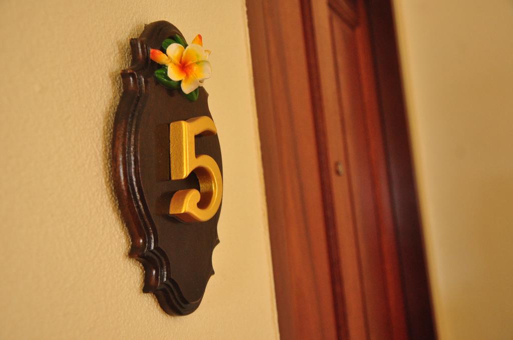 Baan Bussaba Hotel ترانغ المظهر الخارجي الصورة